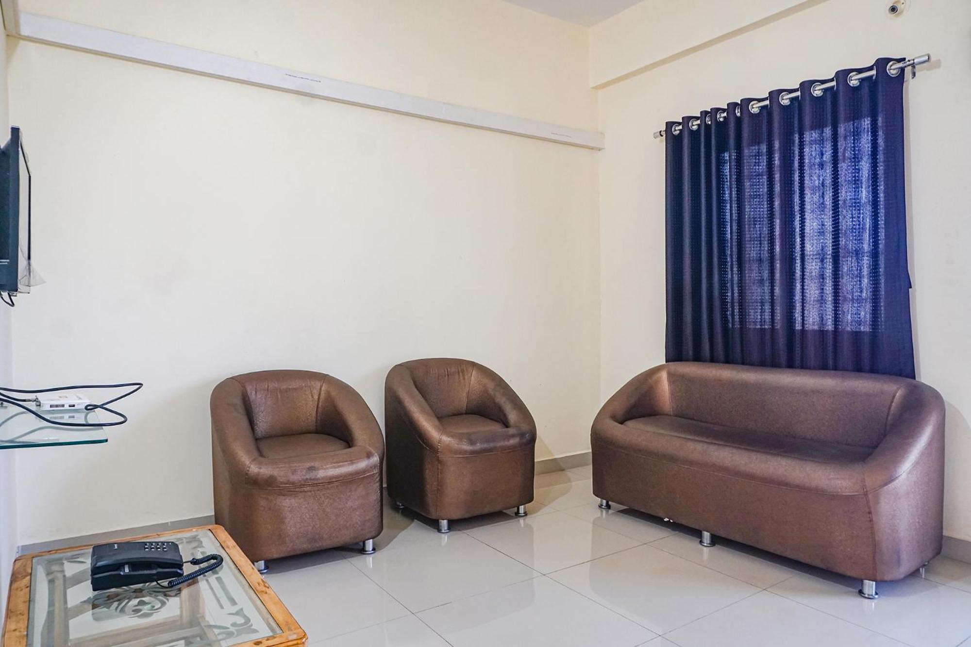 Fabexpress Vaishnav Inn Talegaon Dabhade Exterior foto